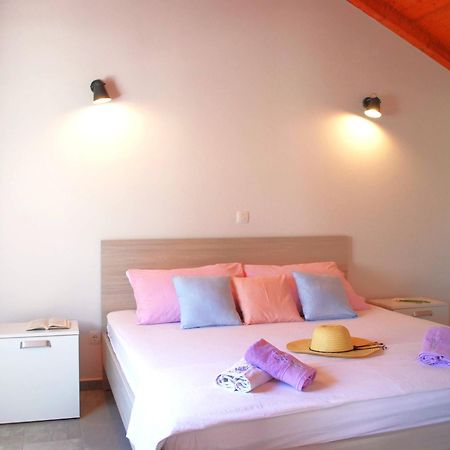 Račišće Vineyard House & Olive Grove Houseヴィラ エクステリア 写真